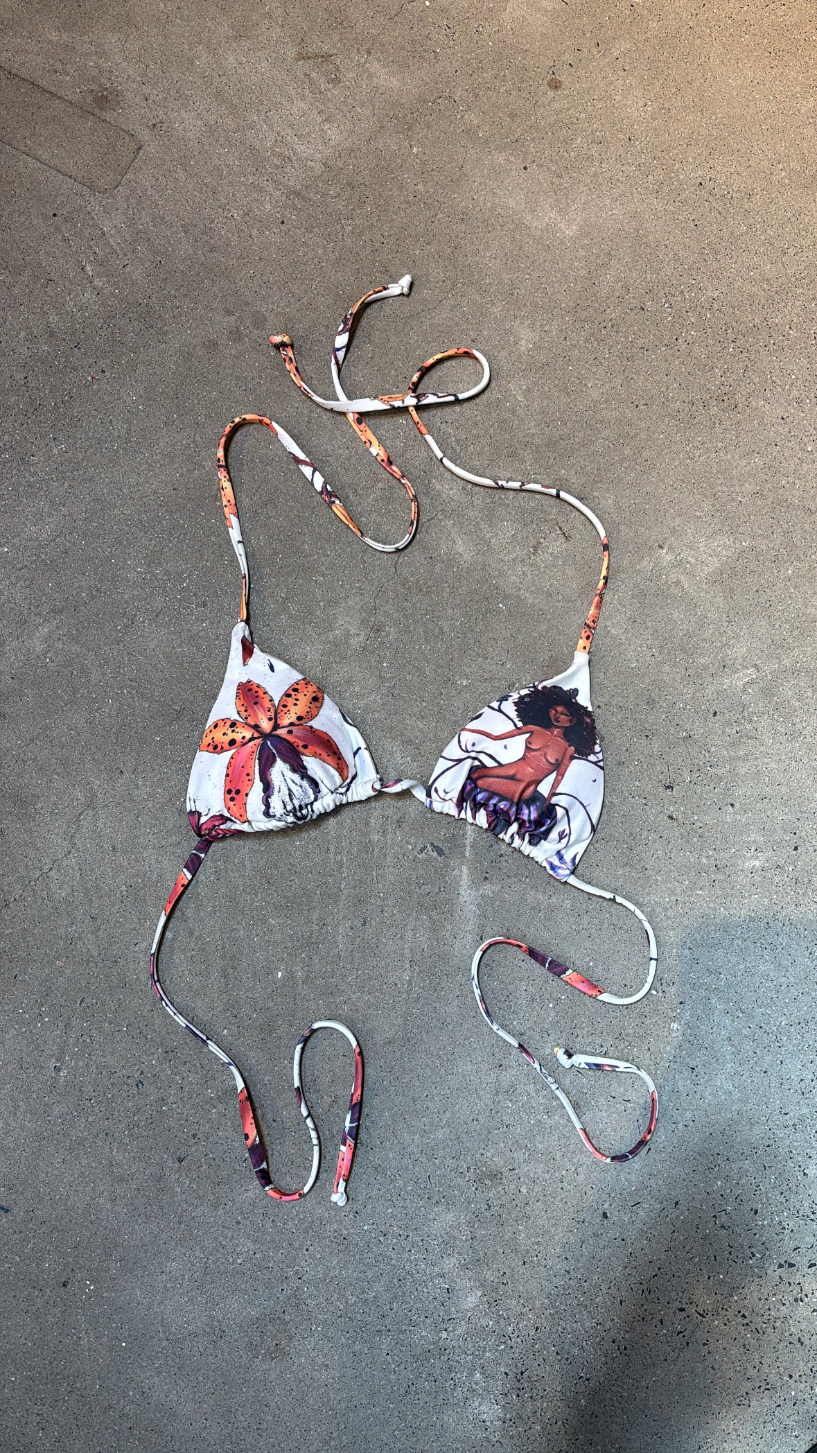 BLOSSOM BIKINI TOP (1 of 1 )