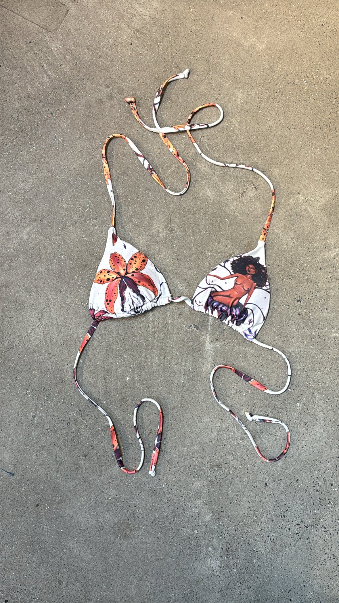 BLOSSOM BIKINI TOP (1 of 1 )