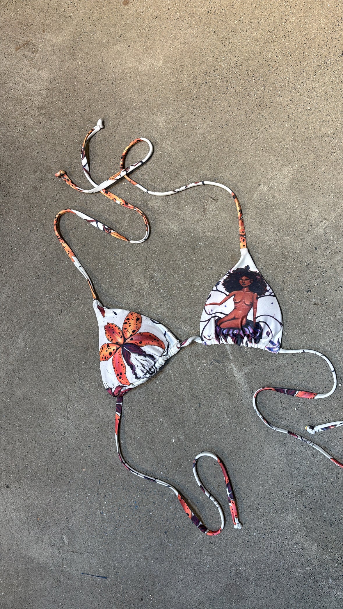 BLOSSOM BIKINI TOP (1 of 1 )